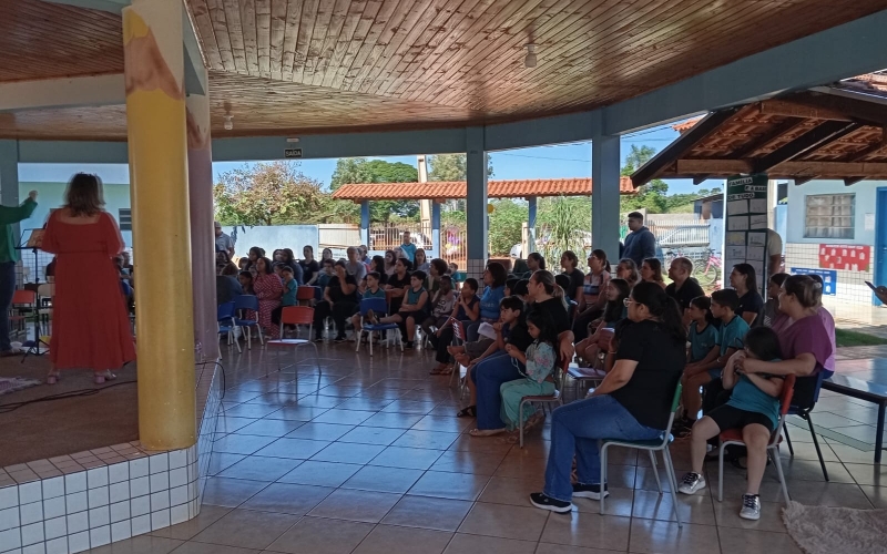 Dia da Família é celebrado na Escola Municipal Monteiro Lobato