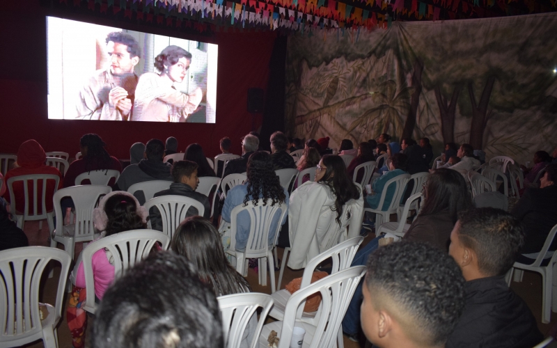 Cinema na Praça