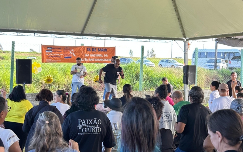 Comunidade e servidores de São Manoel do Paraná/PR marcam presença no 3º Sarau da Luta Antimanicomial organizado pela 13ª Regional de Saúde do Paraná